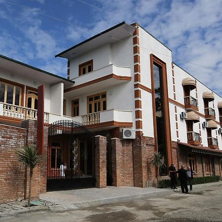 Hotel Shogi Zugdidi Kültér fotó