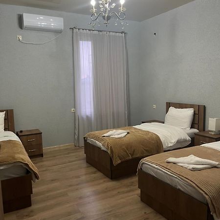 Hotel Shogi Zugdidi Kültér fotó