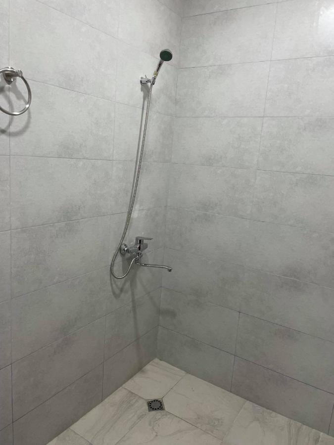 Hotel Shogi Zugdidi Kültér fotó