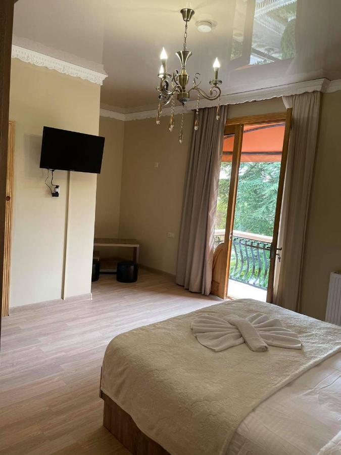 Hotel Shogi Zugdidi Kültér fotó