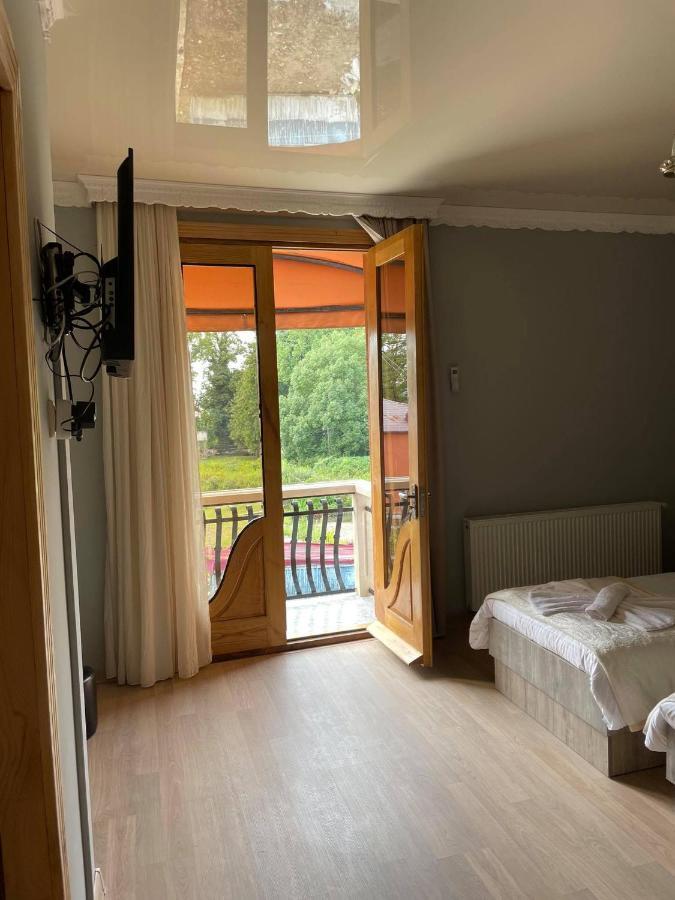 Hotel Shogi Zugdidi Kültér fotó