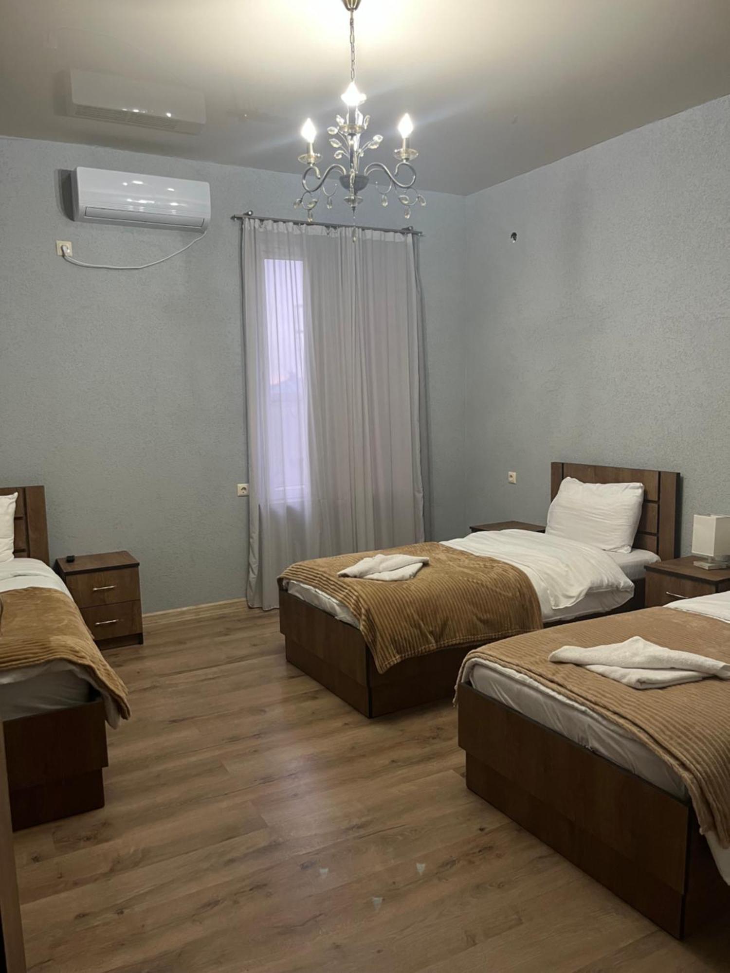 Hotel Shogi Zugdidi Kültér fotó